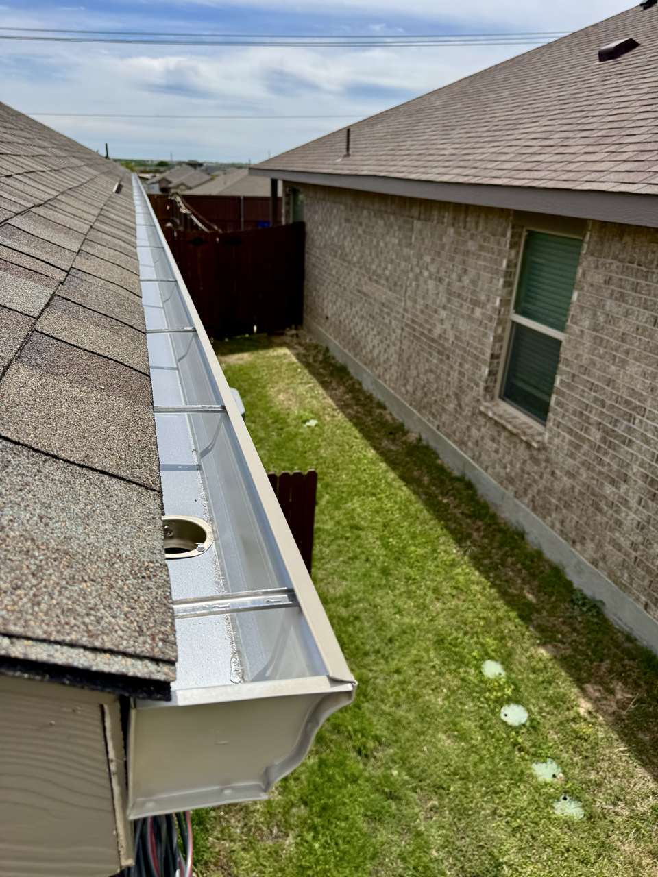 Leaf guard gutter screen installation