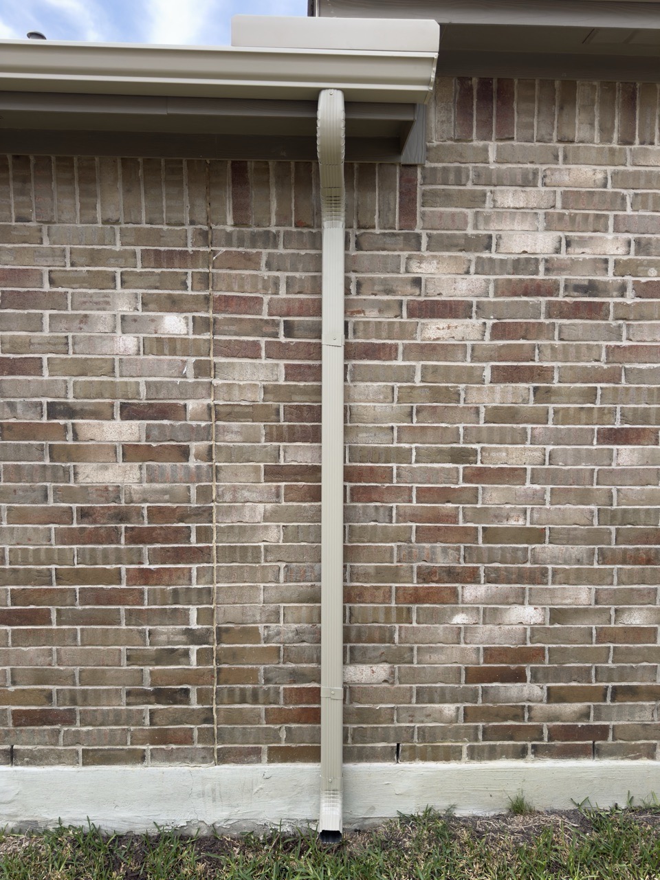 Builder gutter installation project